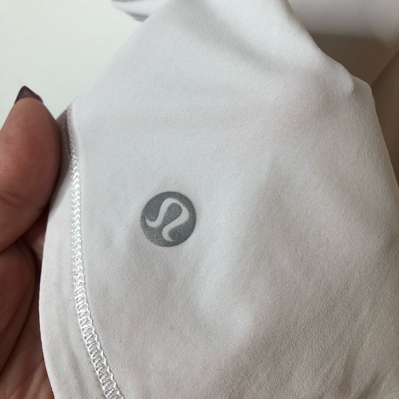 Lululemon racerback tank top with mesh trim - Picture 4 of 7